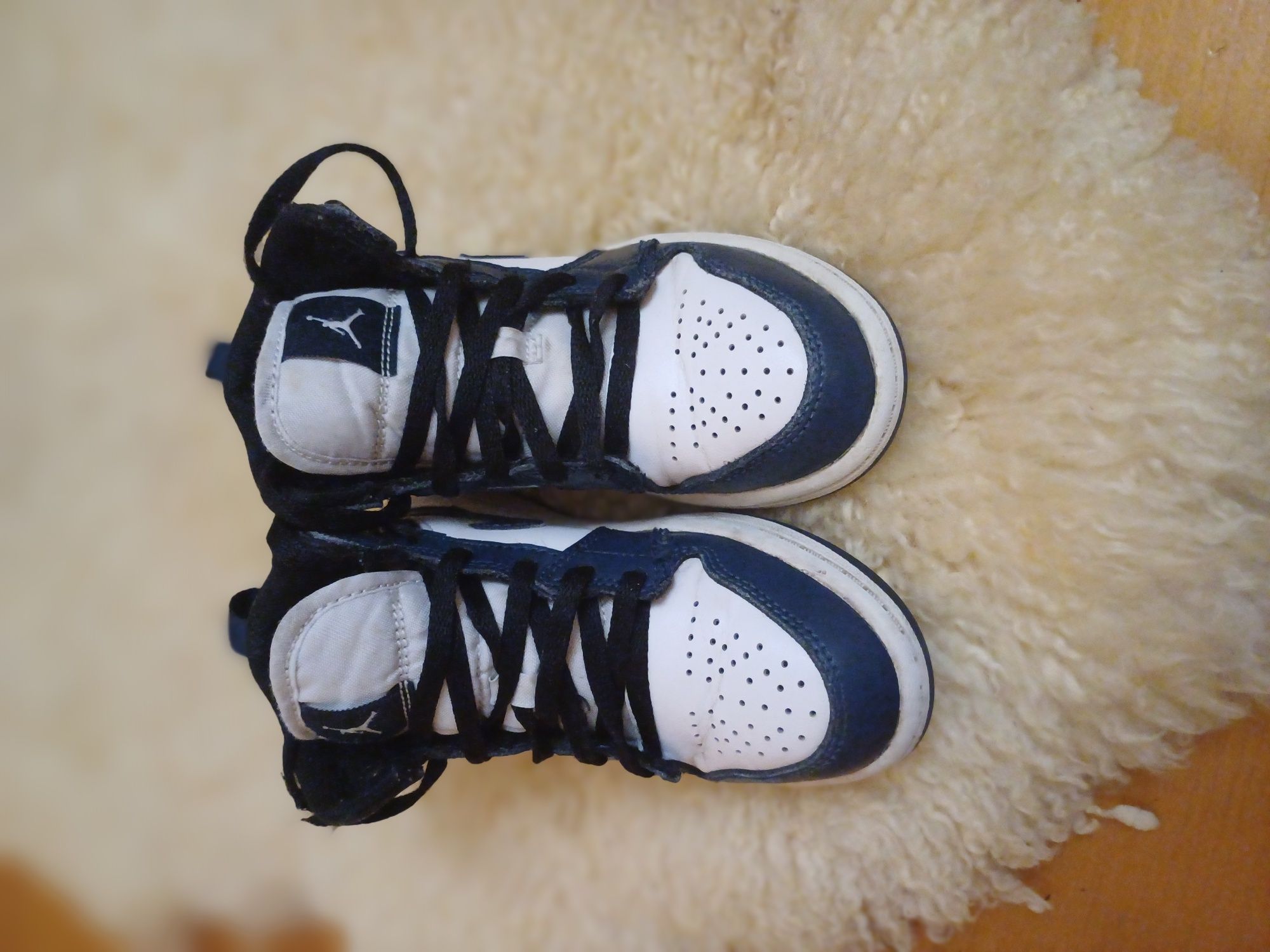 Класні шкіряні nike