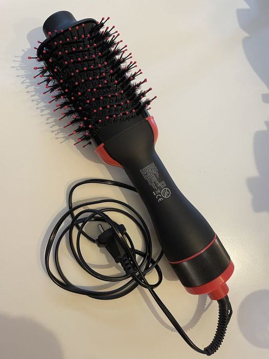Escova secadora e modeladora Frilla