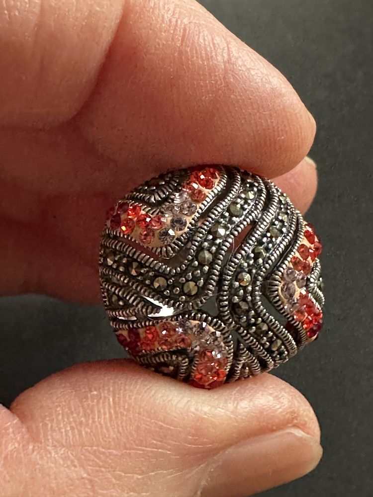 Hiszpański srebrny pierścionek z markazytami
