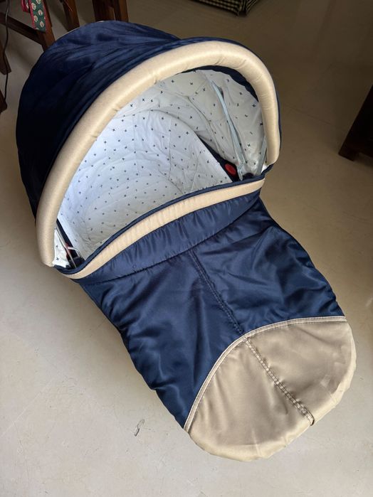 Cesto de carrinho Chicco em óptimo estado