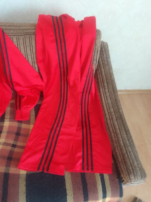 Спортивный костюм