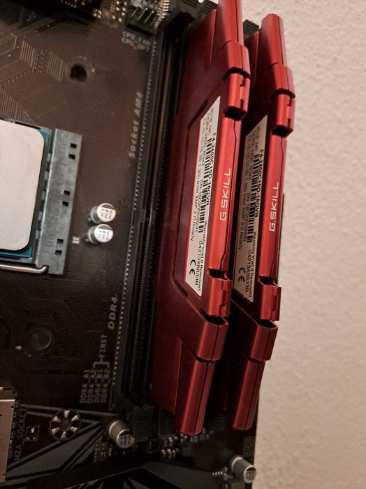 Bundle Ryzen 5 1600 / Board Gigabyte X570 Gaming X / 16GB DDR4 G.Skill