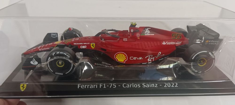 F1 2 Ferraris 1/24 (lote n28)