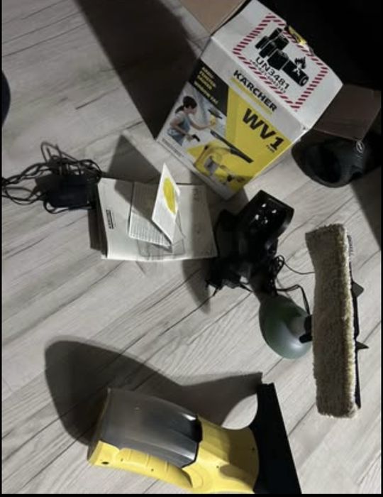 Myjka do okien KARCHER WV 1 Plus