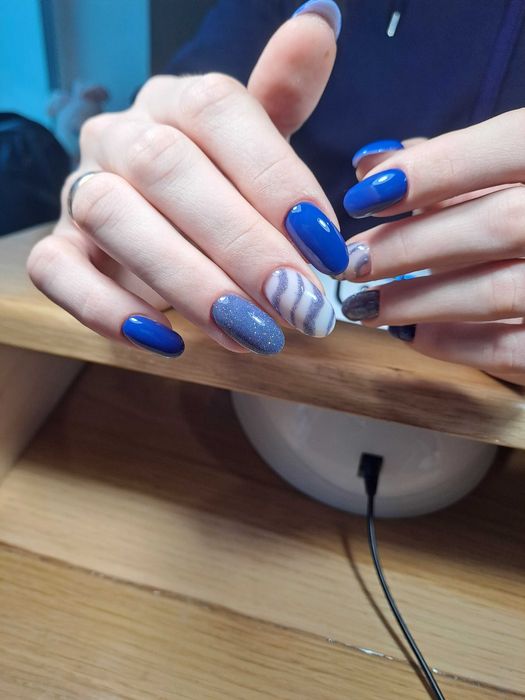 Манікюр. Нарощення. Педикюр