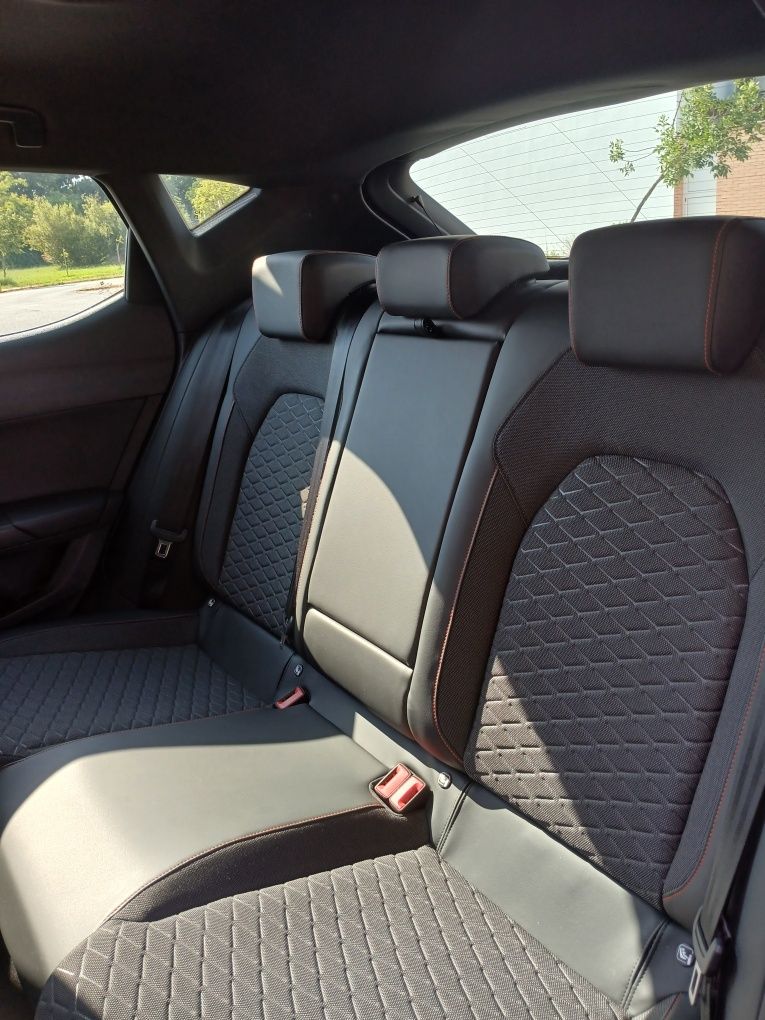 SEAT Leon FR 1.4 hybrid 204 CV