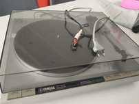 Gramofon Yamaha P-500