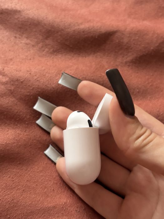 Airpods 3,  нові