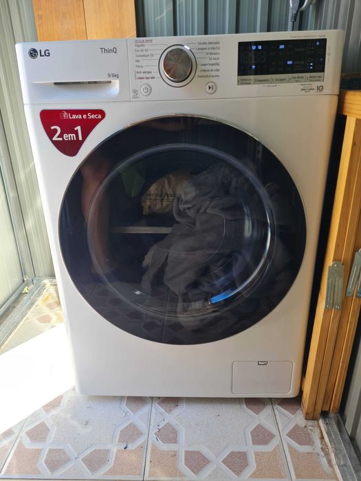 Máquina de Lavar (9kg) e Secar (6kg) roupa LG como nova