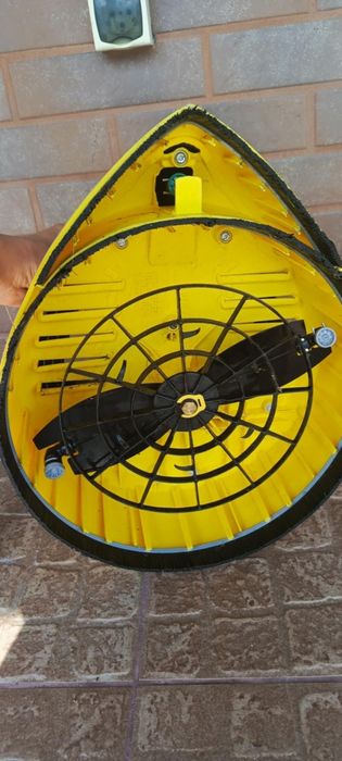 Sprzedam oryginalną szczotkę Karcher z lancą.