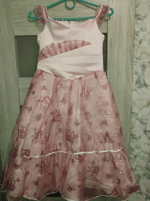 Продам бальну сукню для дівчинки