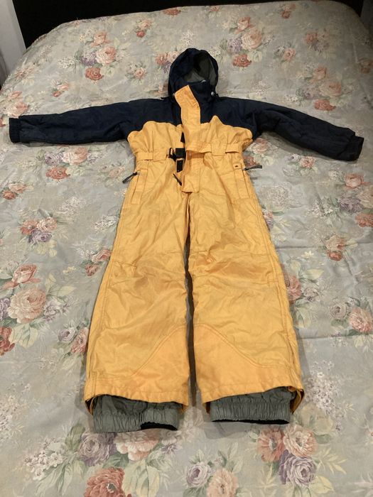 Fato para a neve em bom estado 10 anos