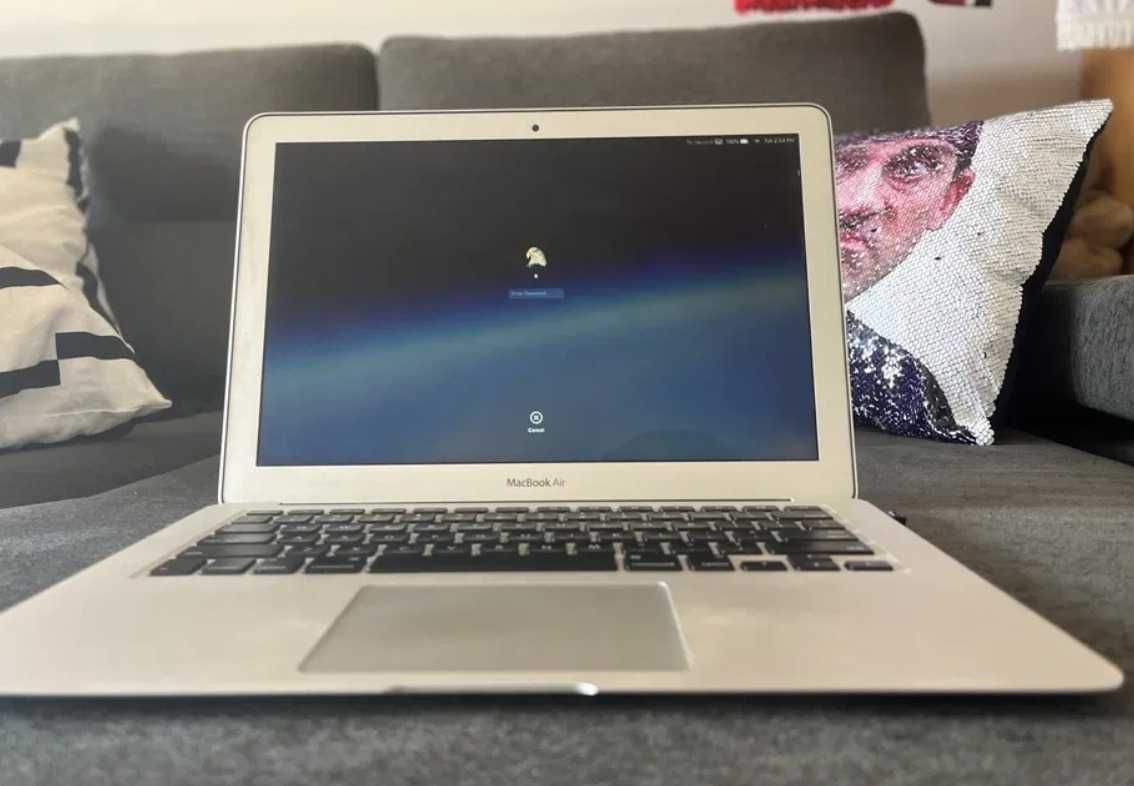 MacBook Air 13" Apple Cinzento