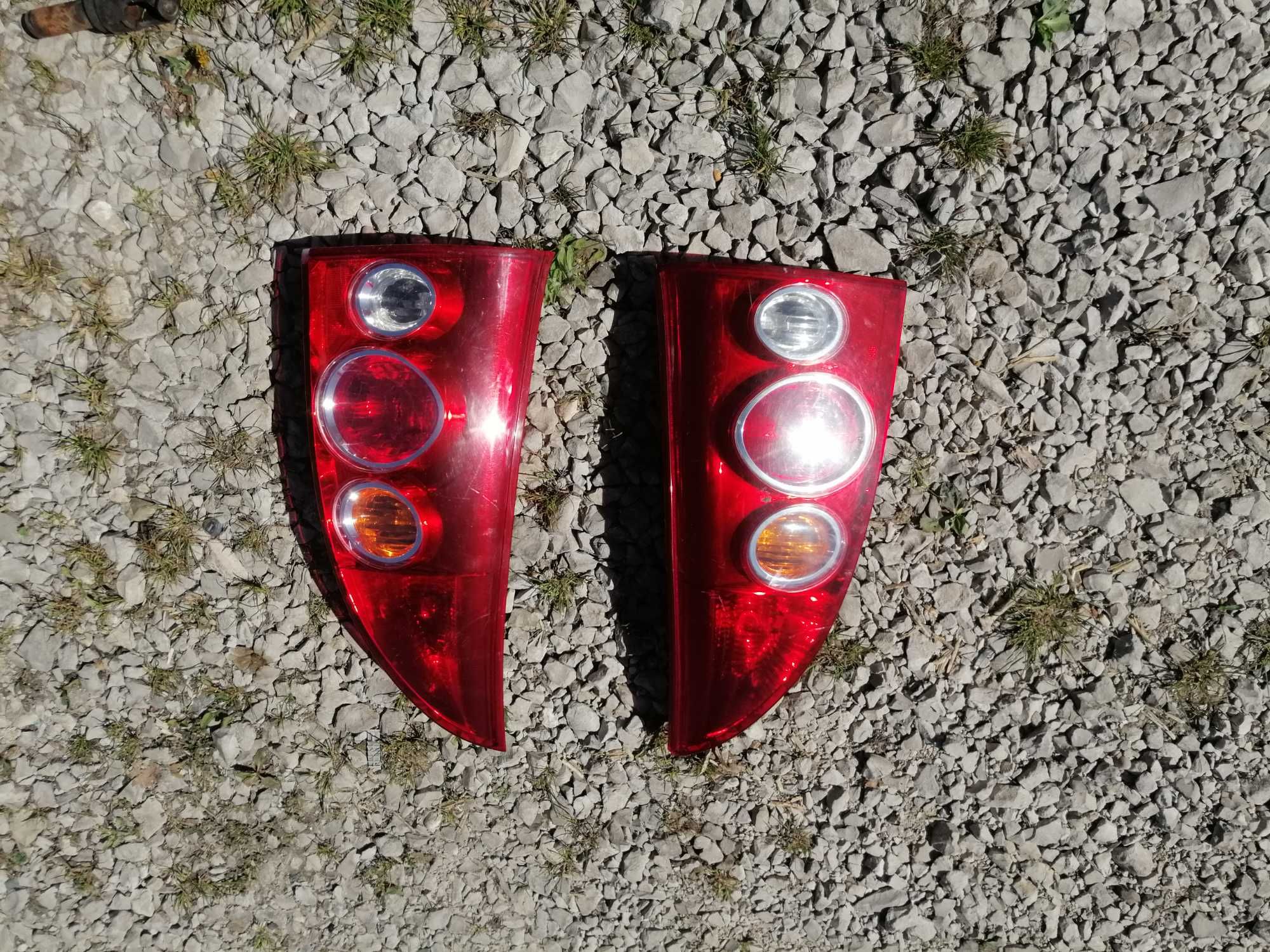 Mazda Premacy  Lampa tył radio Roleta Panel Klimy Siedzenia Chłodnica