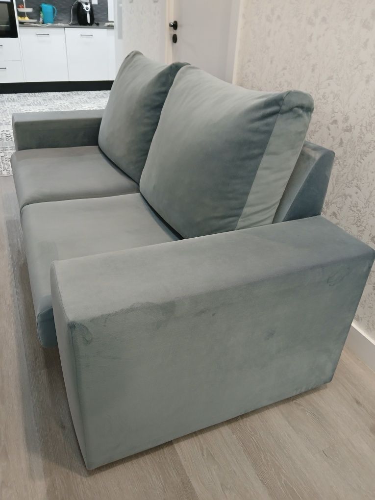 Sofa com 1 ano - como novo/pouco uso