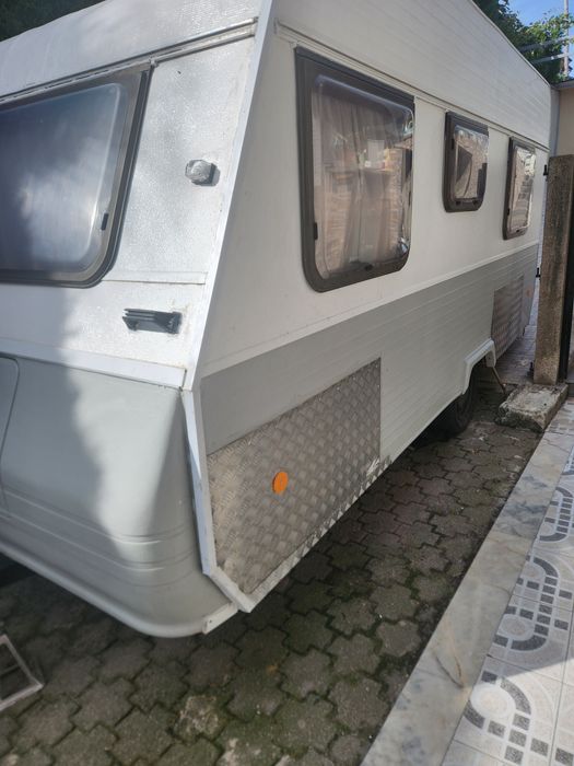 Caravana vimara com documentos