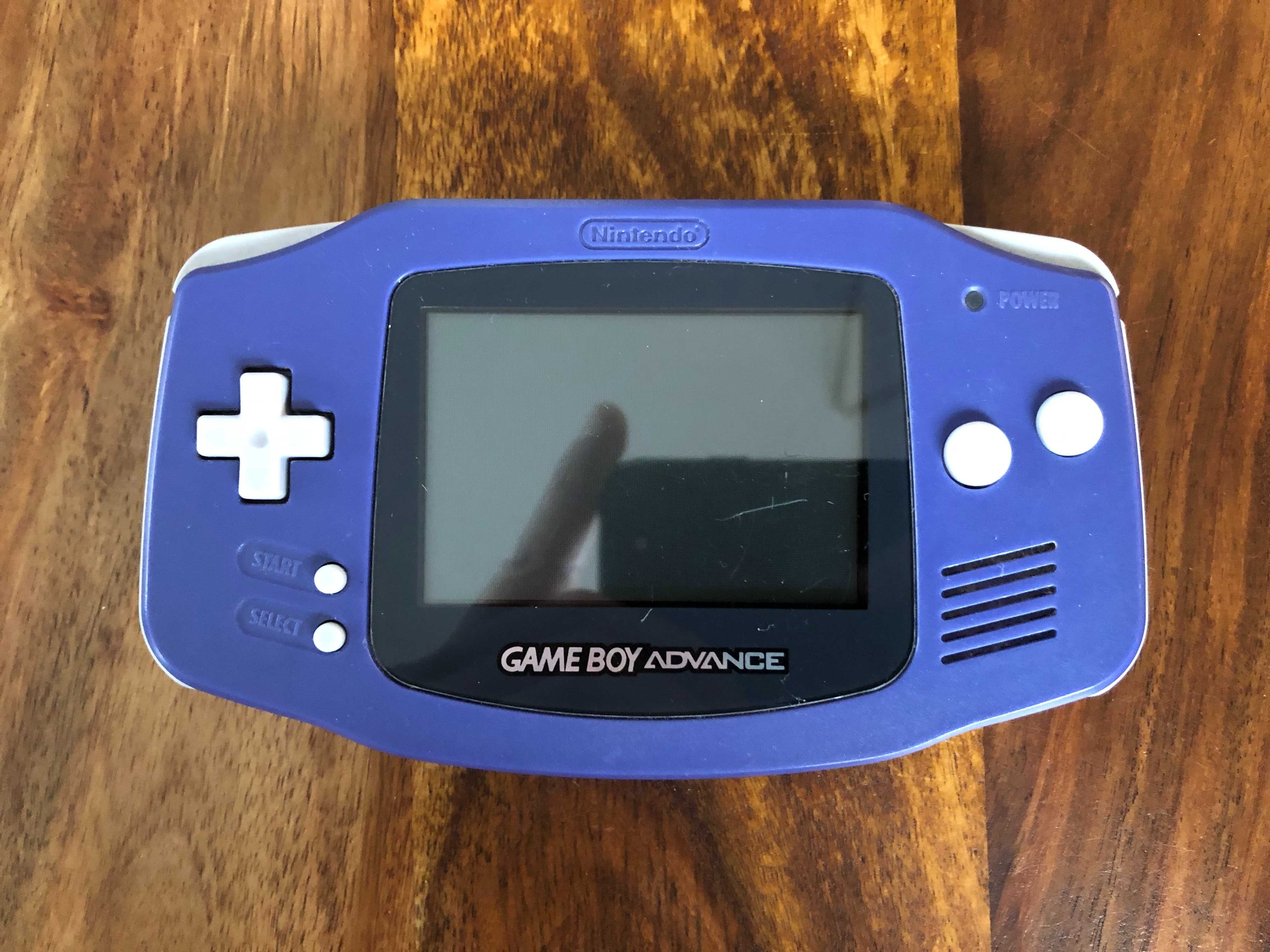 Nintendo Game Boy Advance + gratis