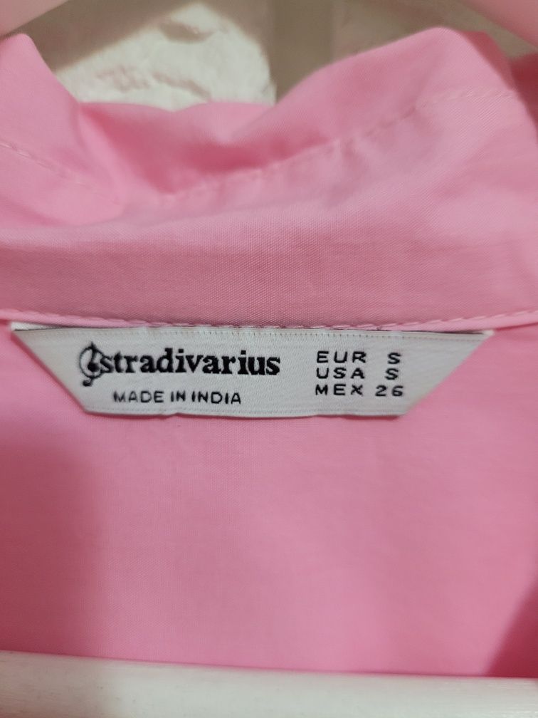 Różowa koszula stradivarius