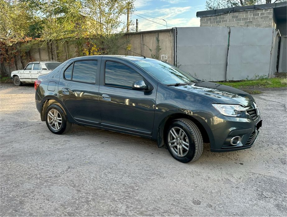 Продам рено логан