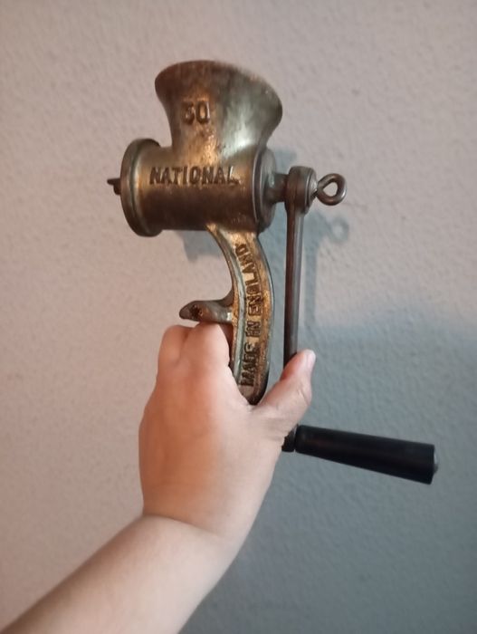 Antigo picador de carne