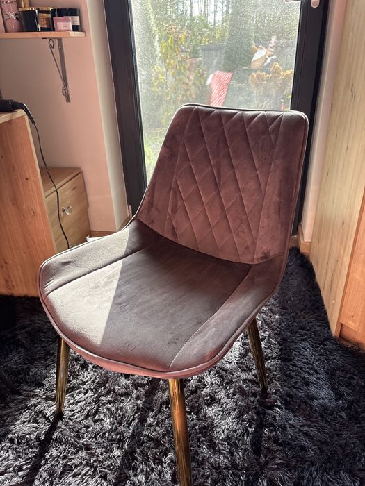 Krzeslo Welurowe na miedzianych nozkach adel szare