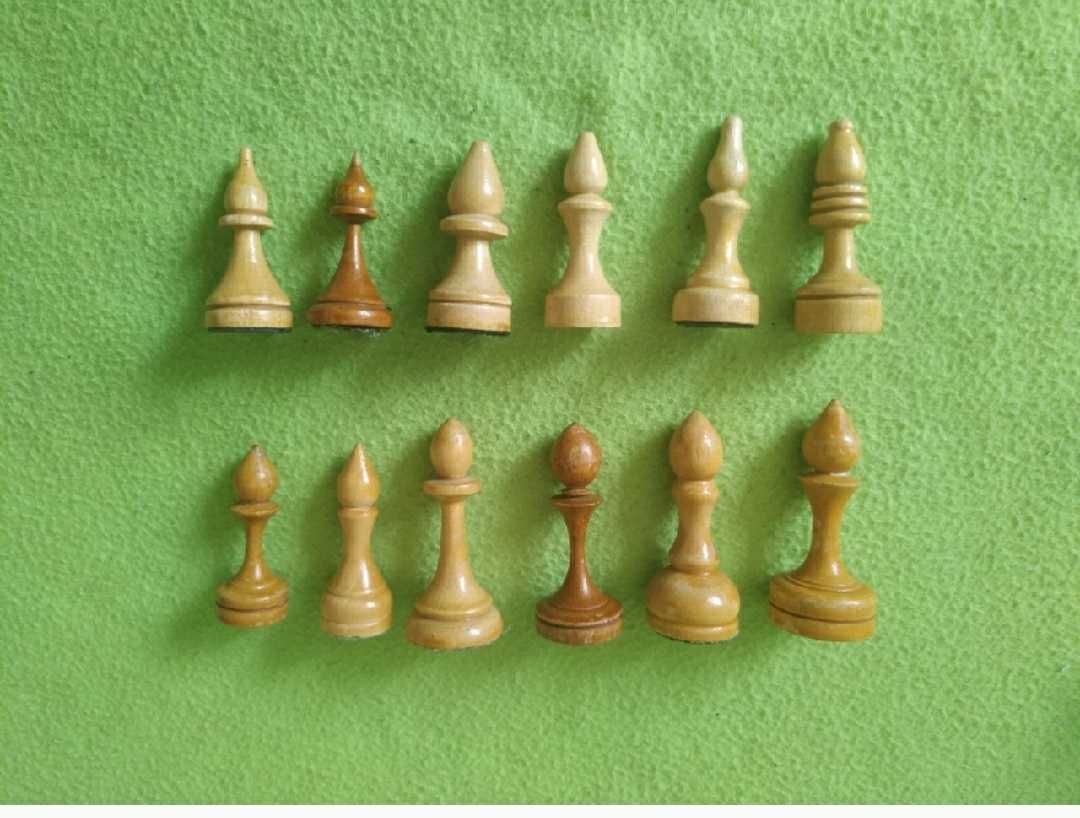СЛОНЫ и КОНИ шахматы, поштучно, деревянные + ПЕШКИ к наборам СССР.
