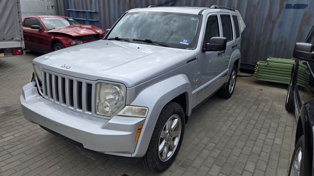 Jeep Liberty Sport 2012 3.7 v6 4x4