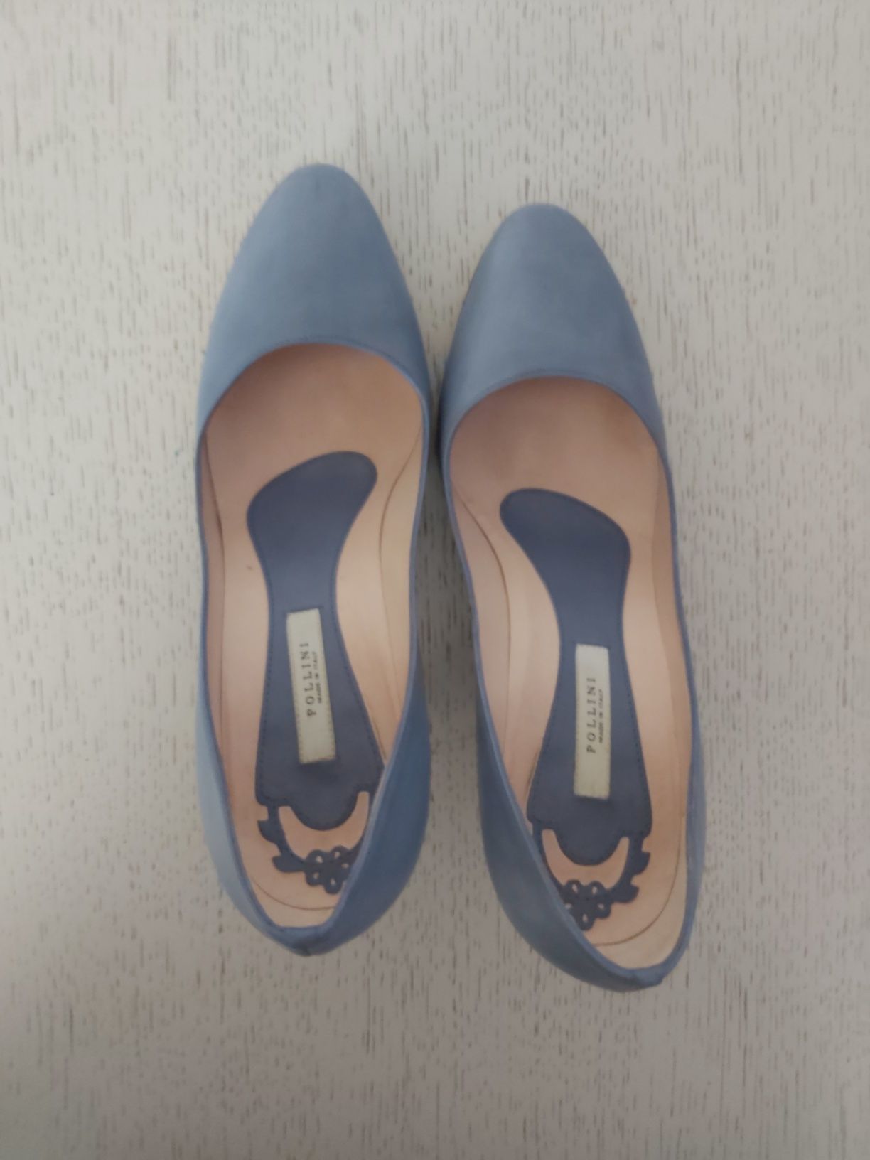 Klasyczne szpilki całe skórzane buty Pollini niebieskie rozm. 37