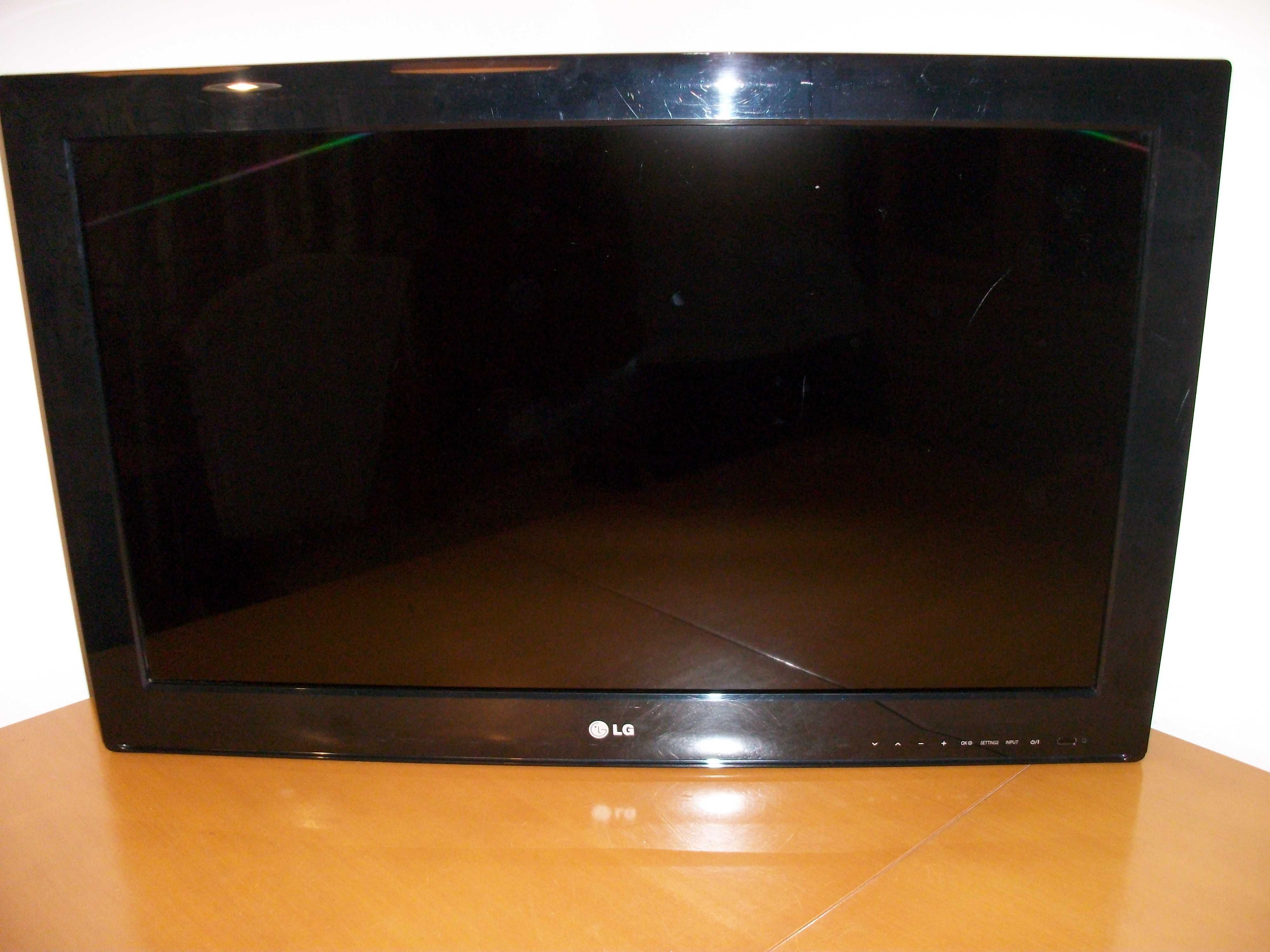 TV LED 32" LG HDTV 720p 32LS3400 Peças