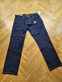 Spodnie męskie jeansy Bench 34W 30L