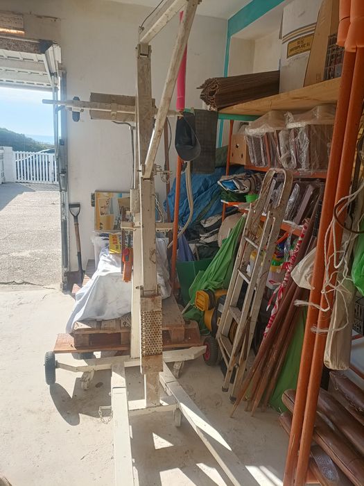 Grua desmontável ideal para mecanicos