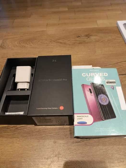 Smartfon Huawei Mate 30 pro / 8 GB / 256 GB