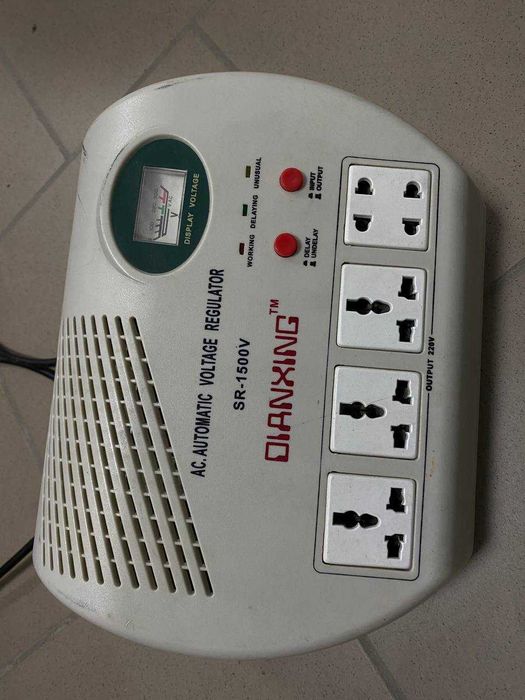 Стабілізатор напруги Kebo SR-1500V