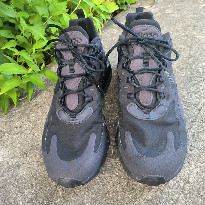 Кросівки Nike Air Max 270 React Black/Oil Grey