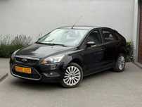 Ford Focus Czarny 5 drzwi Titanium xenon 2.0i 145km zobacz warto