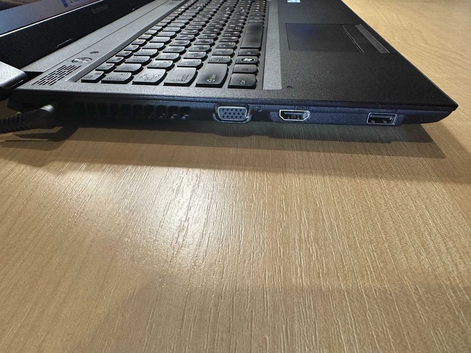 Lenovo B570e в идеальном состоянии|240Gb SSD + 500Gb HDD|i5-2520m|8Gb