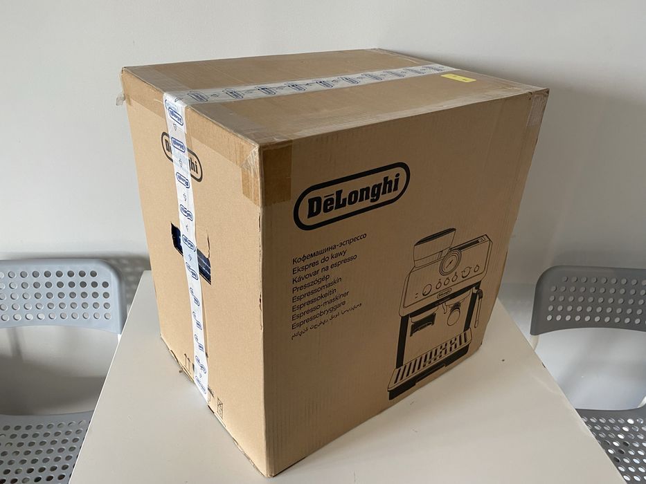 Nowy Ekspres do kawy DeLonghi EC9255.T Okazja