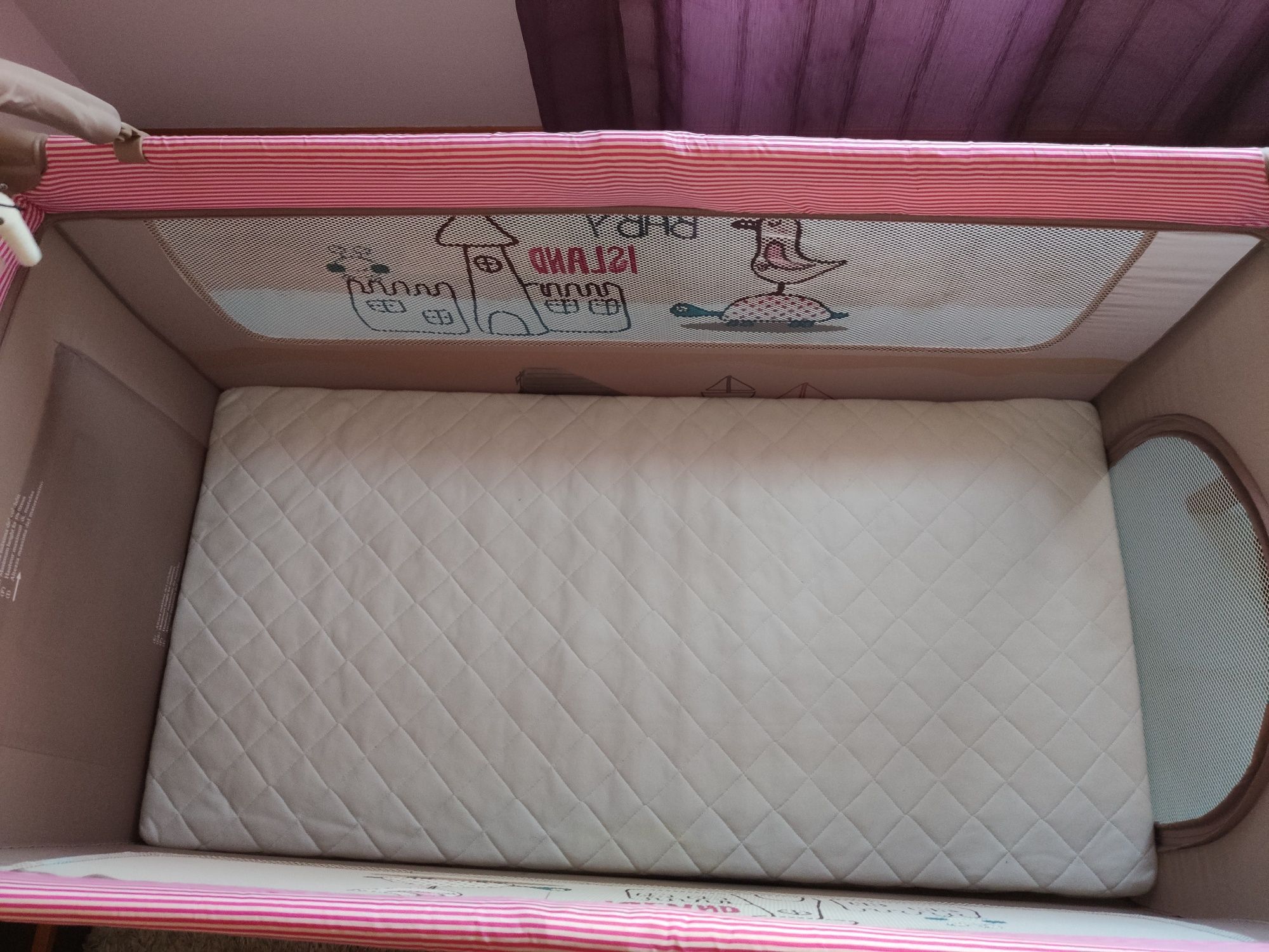 Vendo cama de bebê MS + colchão de molas como novo