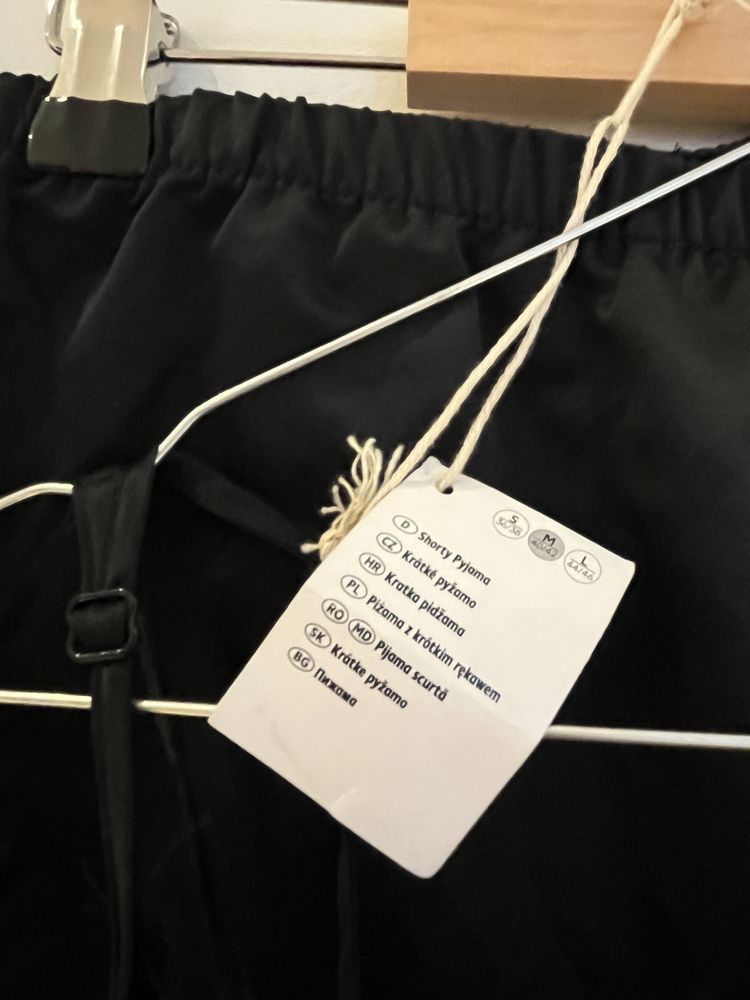 Oyanda nowa czarna satynowa koronkowa piżama damska 40/42 L XL