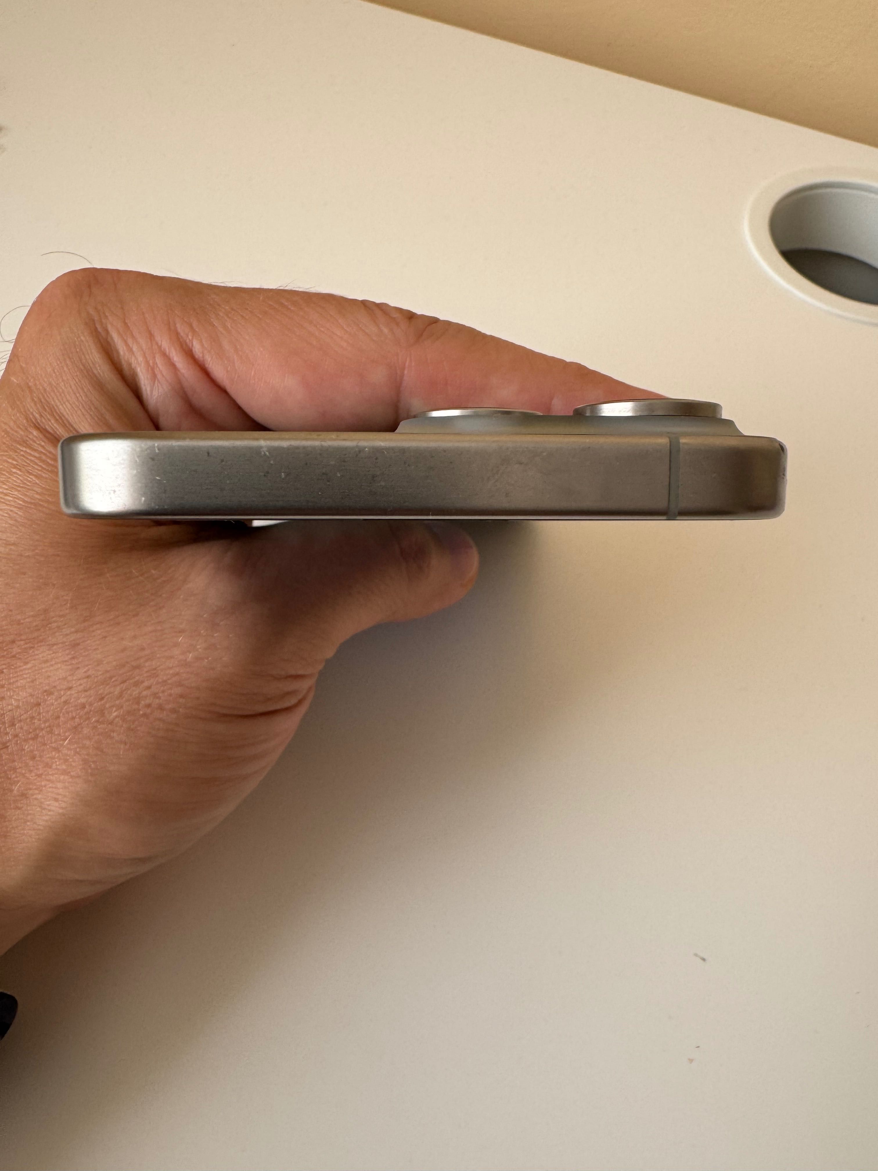 Iphone 15 pro max 256gb natural titanium