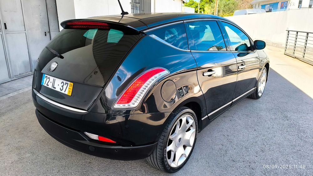 Lancia Delta 1.4 T-JET versão rara e unica á venda