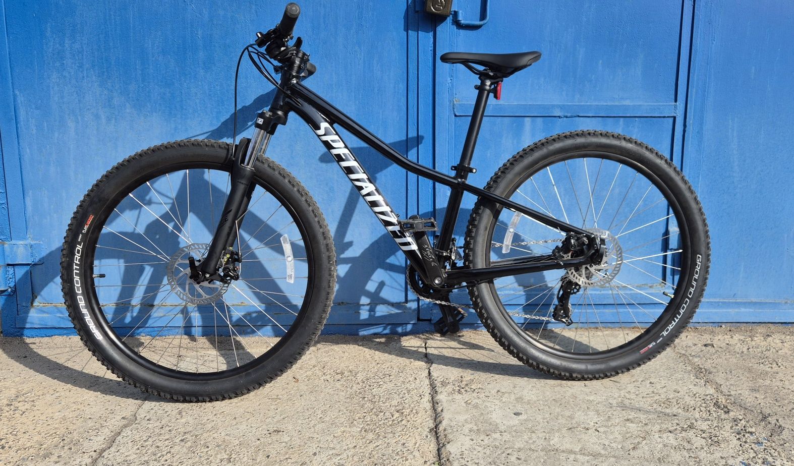 Велосипед Specialized ROCKHOPPER 26