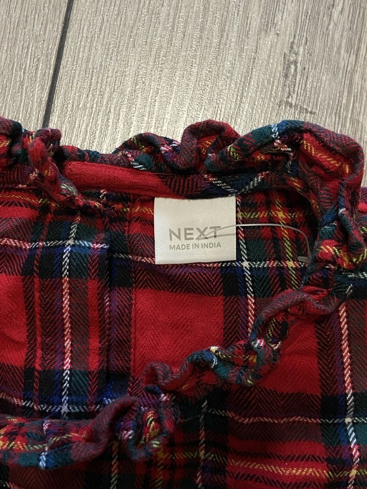 Червона сукня в клітинку Next