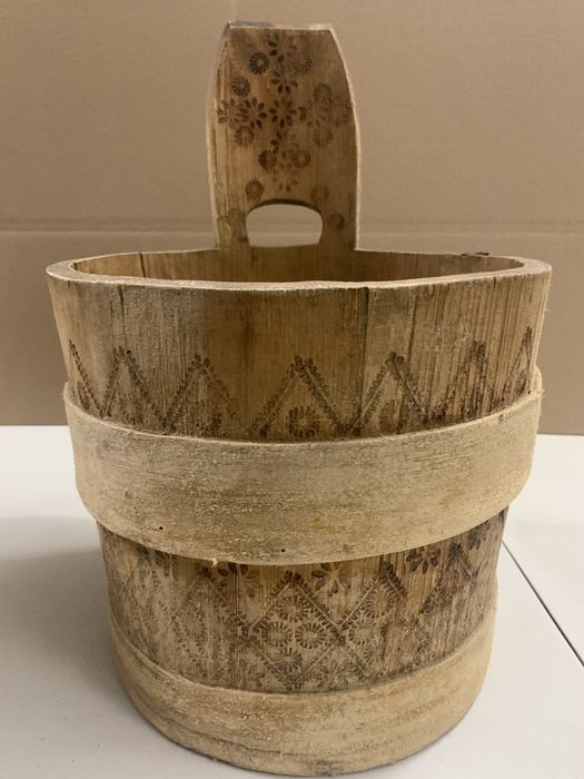 Старовинний дерев'яний посуд, деревʼяні миски