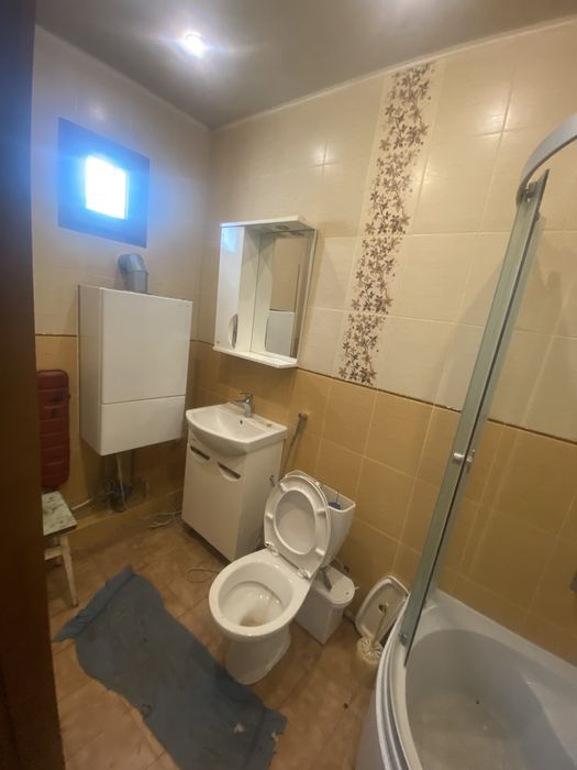 Продам будинок в Броварах р-н.Інтернат