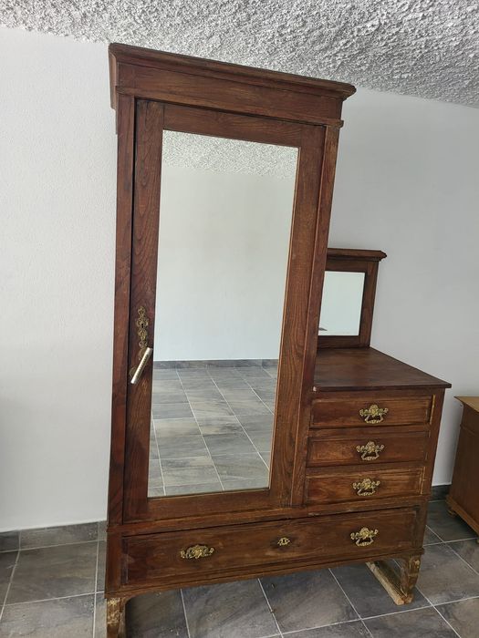 Cómoda de cavalheiro da Era Vitoriana