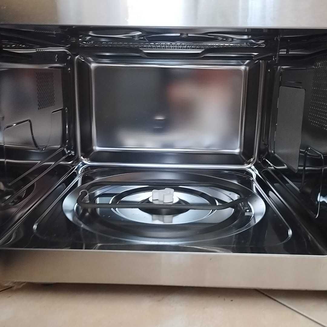 Mikrofalówka BOMANN 2211 UC MWG Z podwójnym grillem