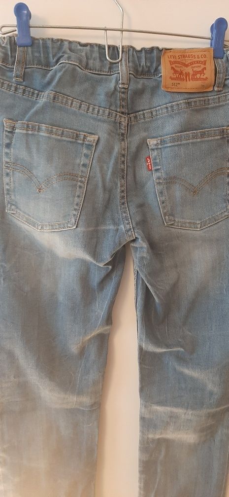 Calça ganga Levis Straus modelo 512 SLIM TAPER / 14 anos