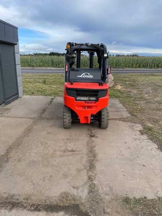Wózek widłowy Linde H 25 T-02