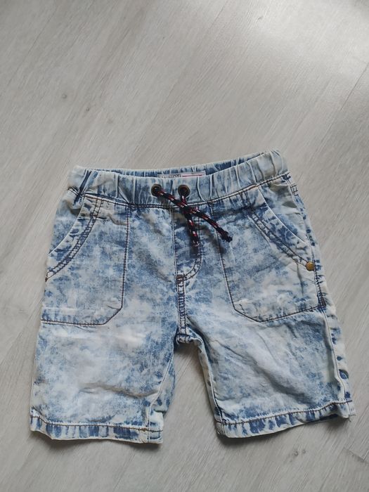 Krótkie spodenki dla chłopca na lato miękki jeans  104/110 4-5 lat